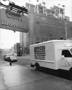 Foundation seepage repair Milwaukee caves - basement waterproofing