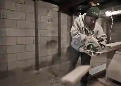 Wall crack diagnosis and repair in Milwaukee by McCoy Contractors